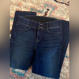 Tummy control slimming jeans